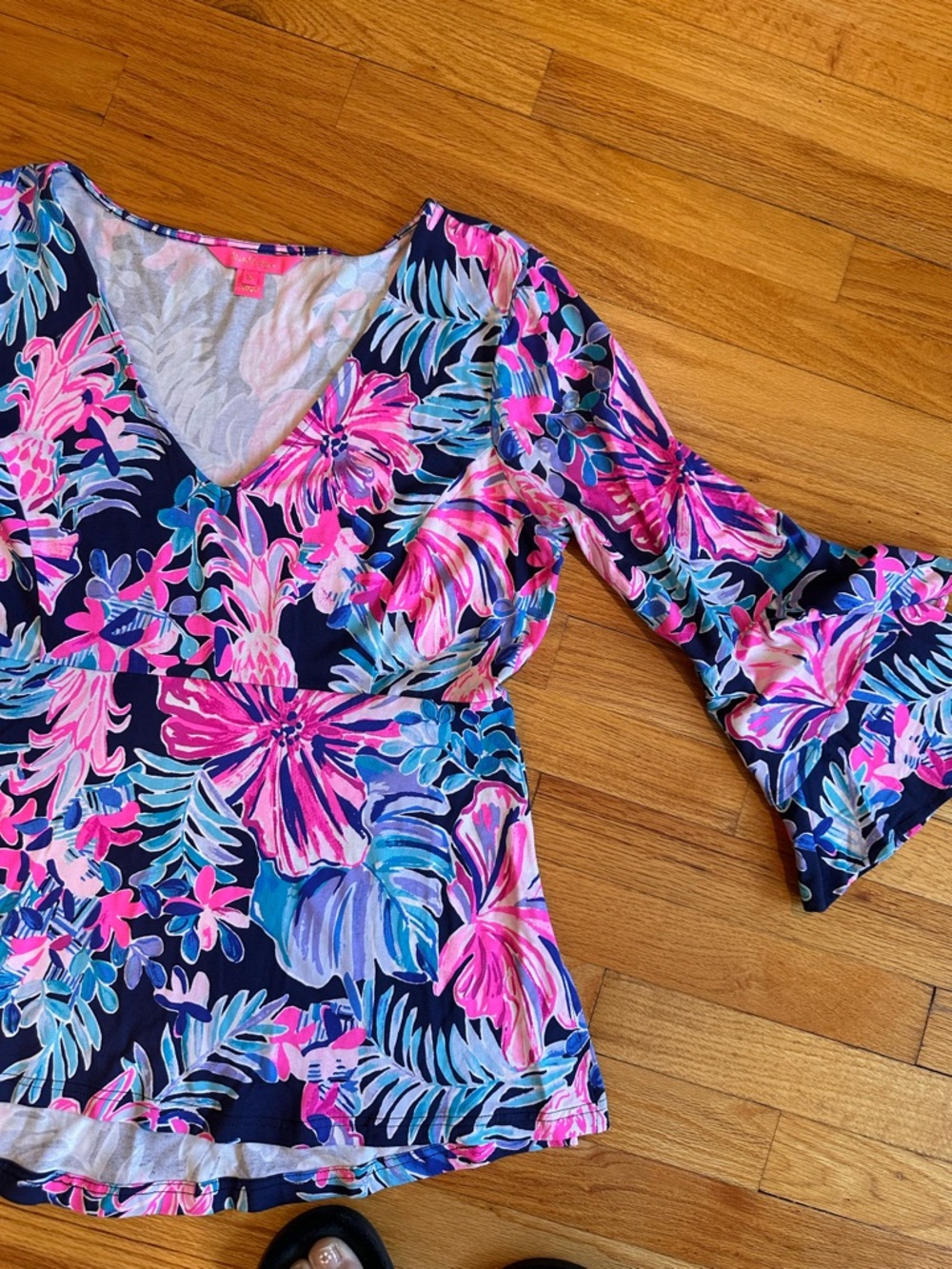Lilly Pulitzer Navy Pink Blue Floral V-Neck Tunic